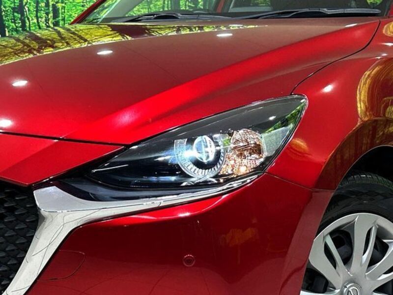 MAZDA2