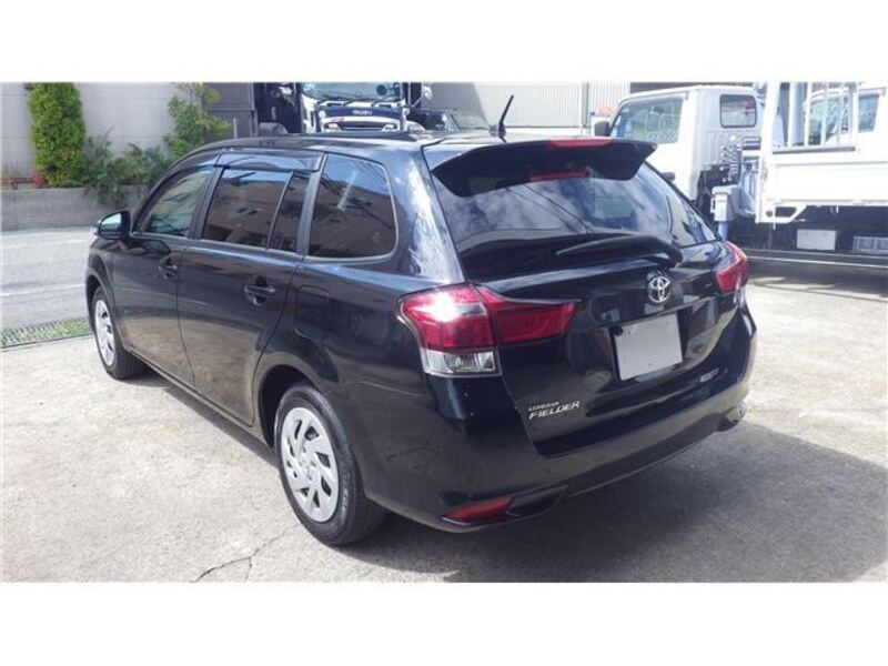 COROLLA FIELDER