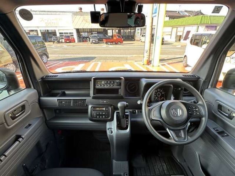N-VAN