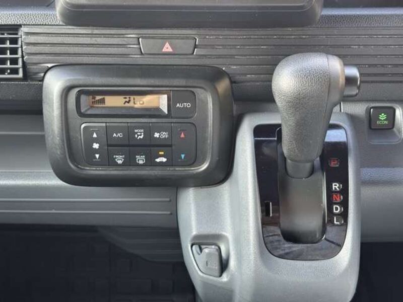 N-VAN