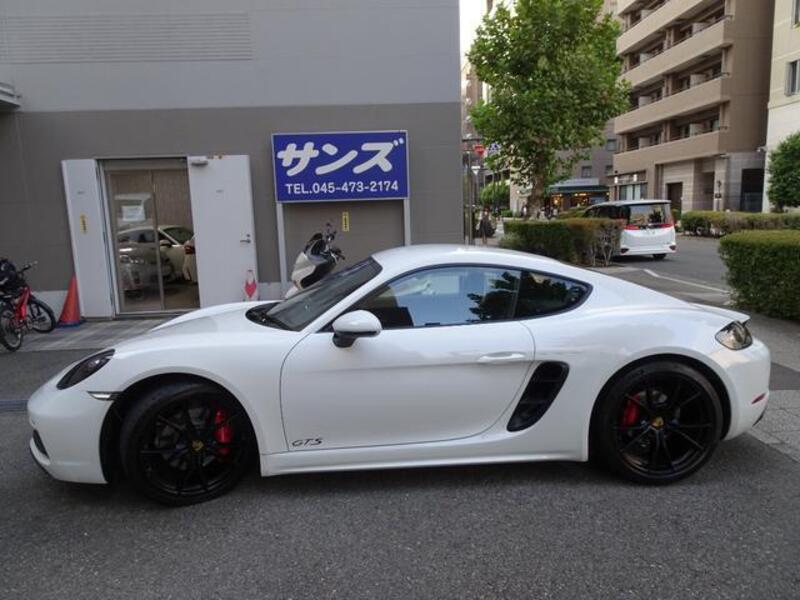 718 CAYMAN