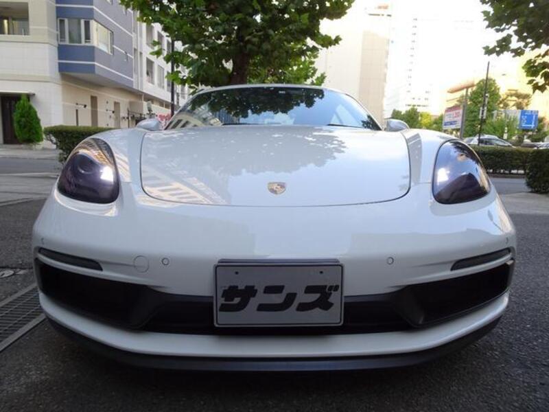 718 CAYMAN