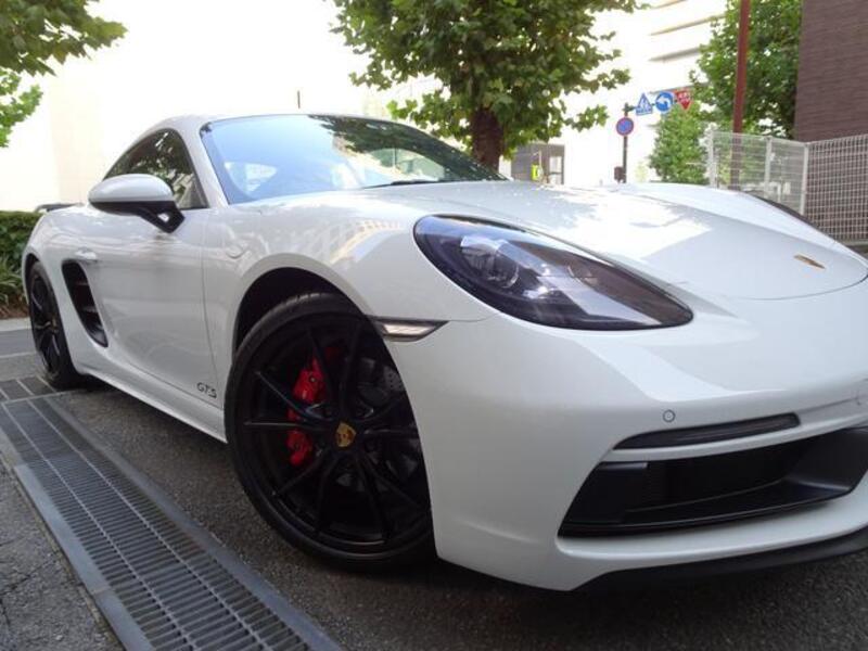 718 CAYMAN