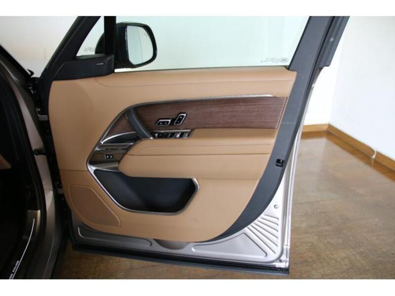 RANGE ROVER
