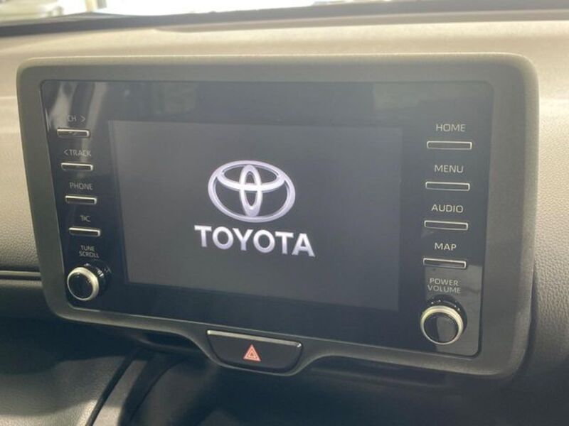 YARIS CROSS