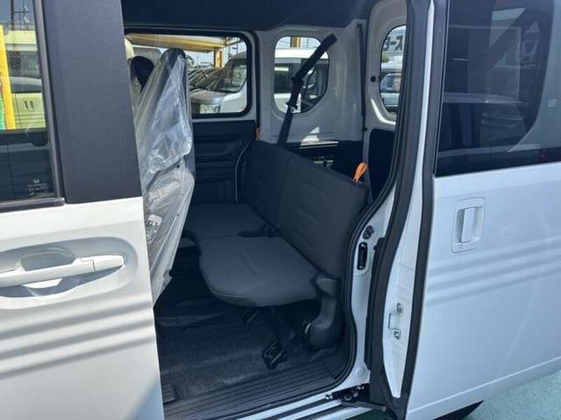 N-VAN