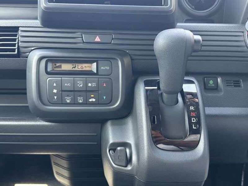 N-VAN