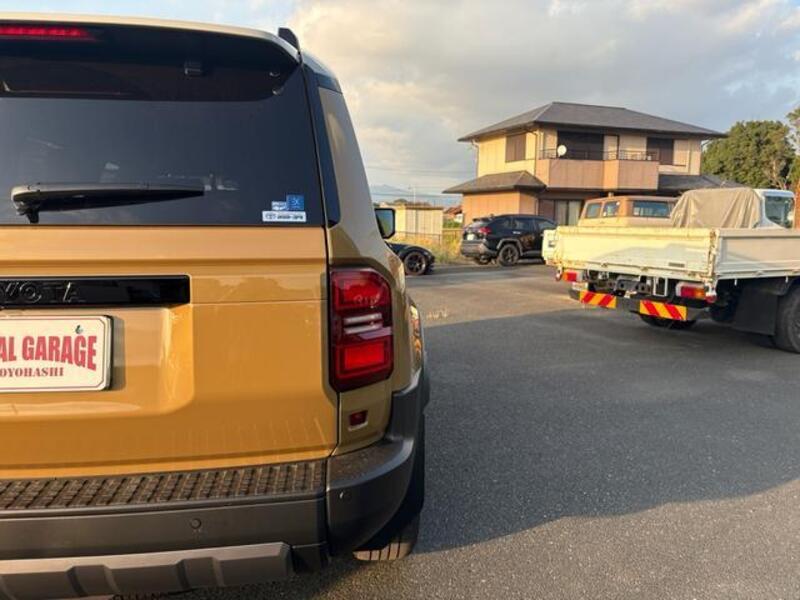 LAND CRUISER 250