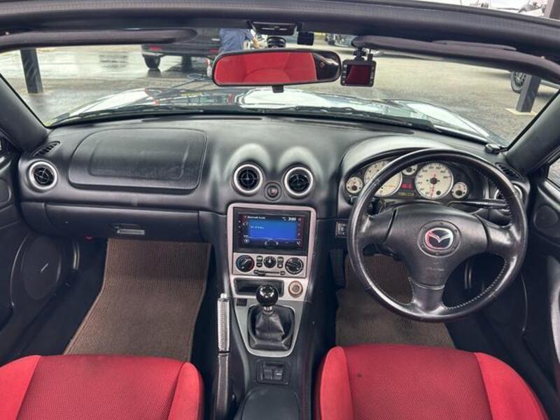 ROADSTER