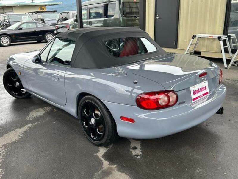 ROADSTER