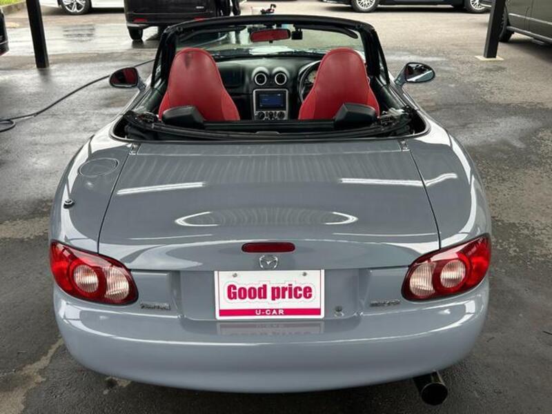 ROADSTER