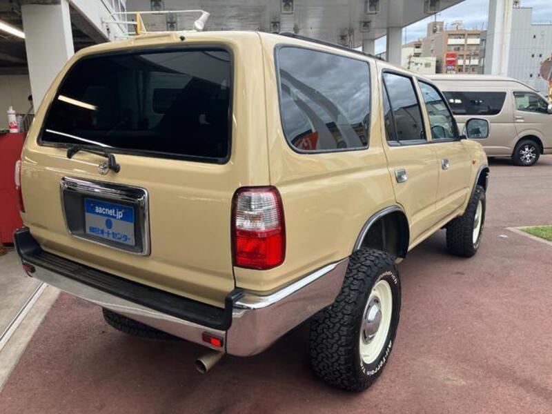 HILUX SURF