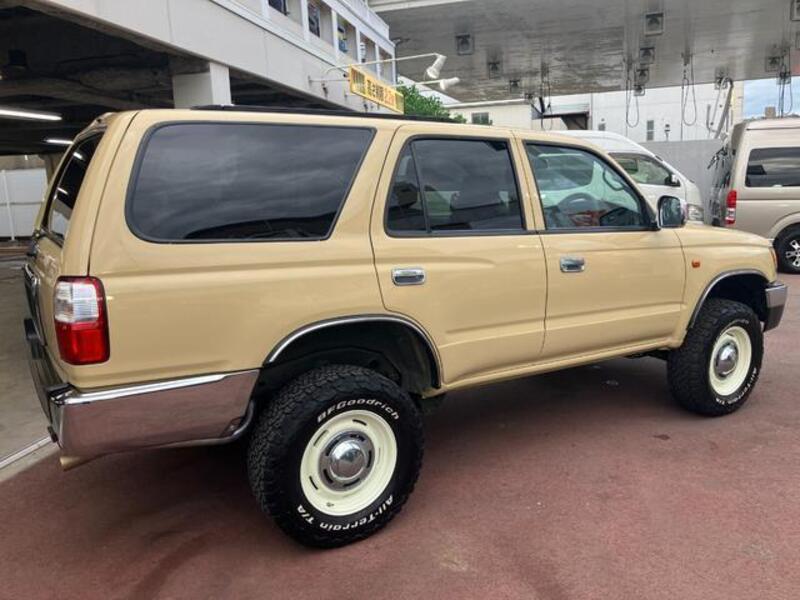 HILUX SURF
