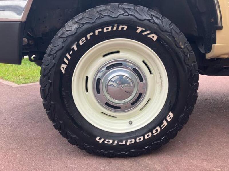 HILUX SURF