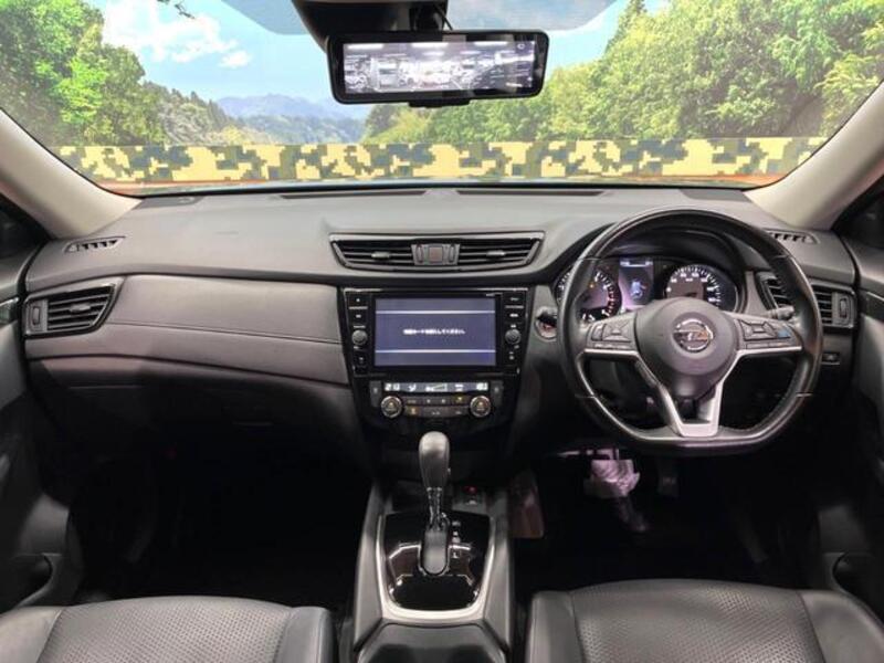 X-TRAIL