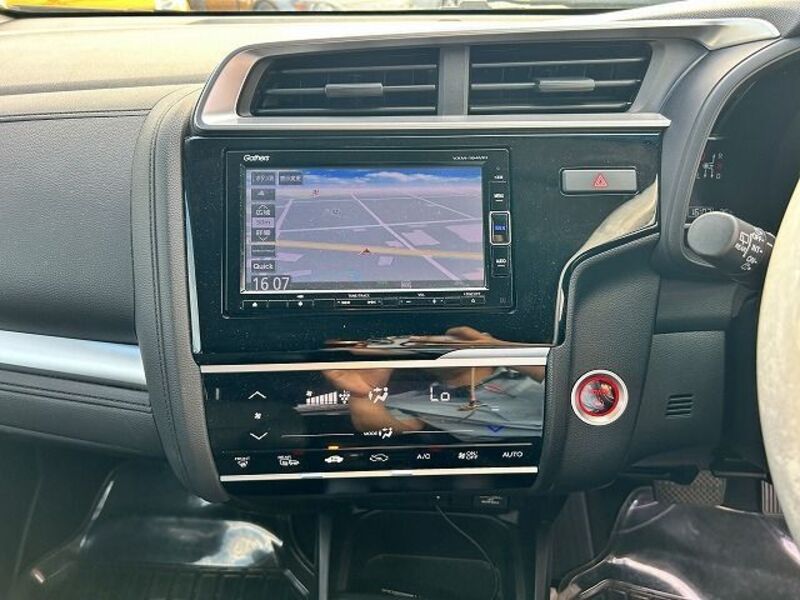 FIT HYBRID