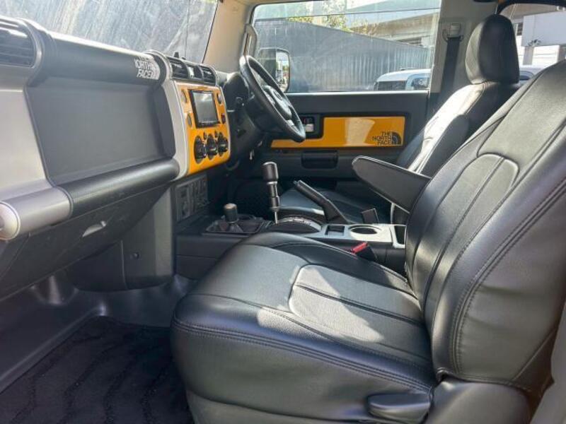 FJ CRUISER