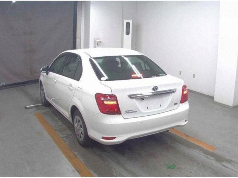 COROLLA AXIO