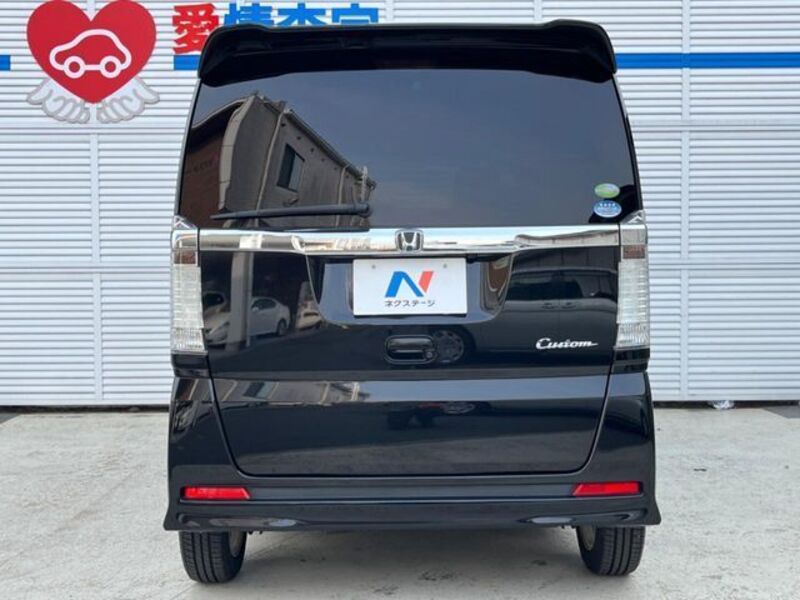 N BOX CUSTOM