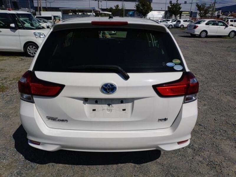 COROLLA FIELDER