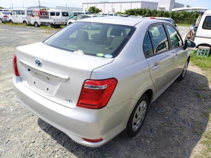COROLLA AXIO