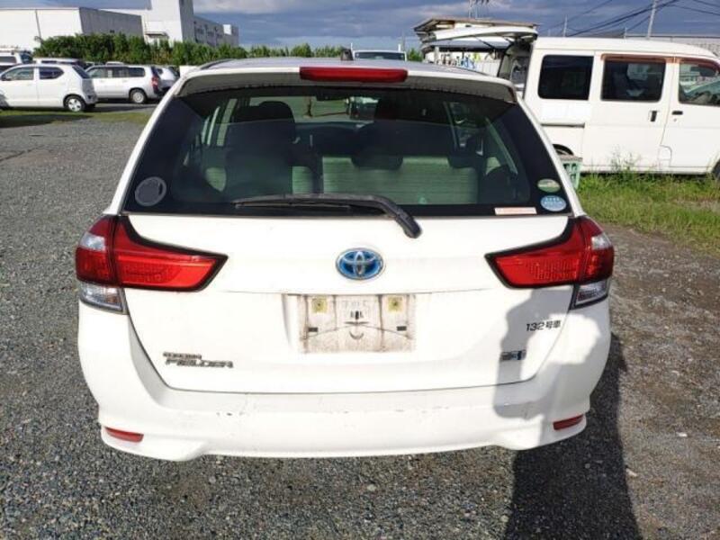 COROLLA FIELDER