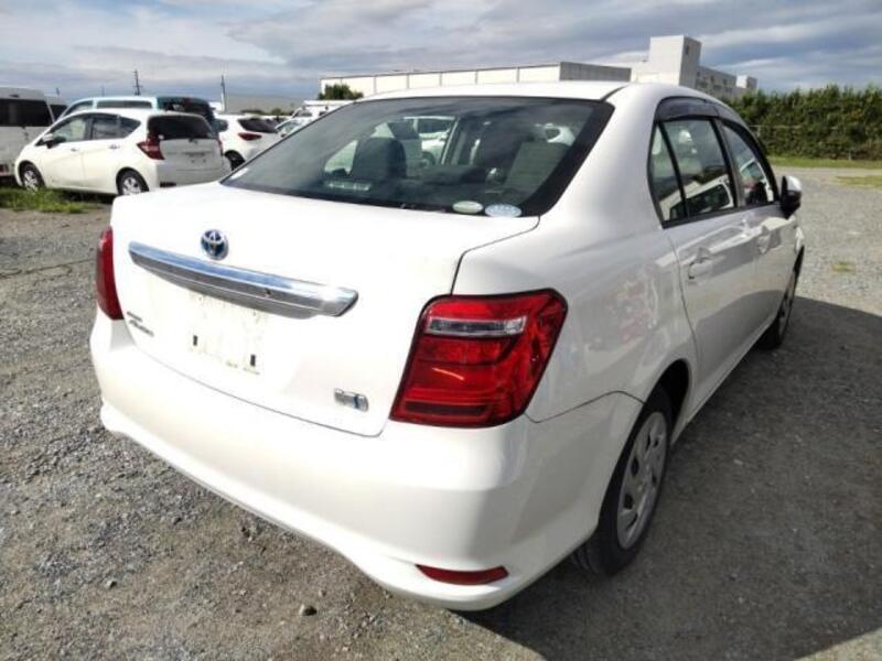 COROLLA AXIO