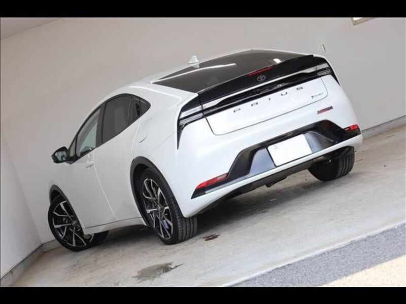 PRIUS PHV