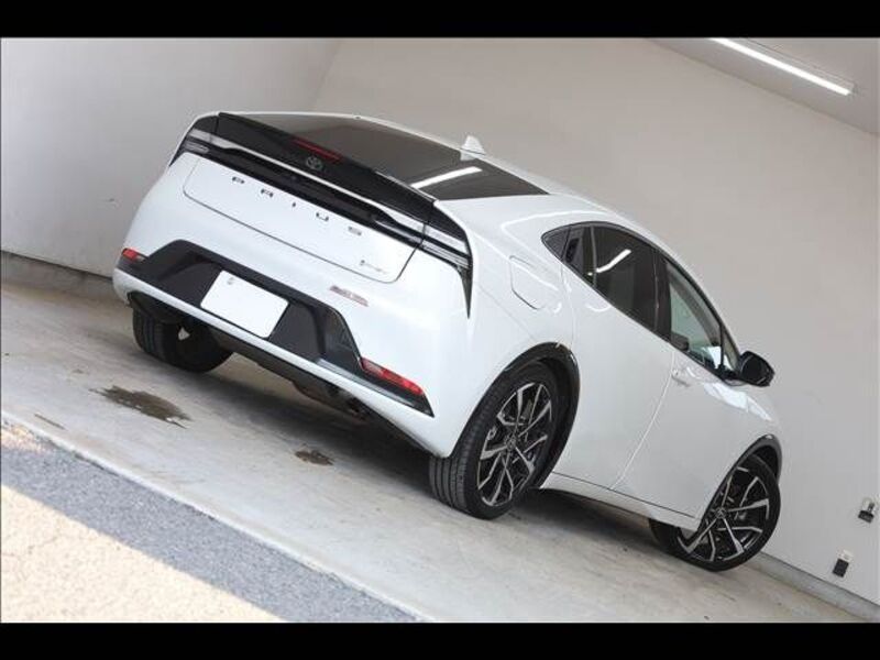 PRIUS PHV