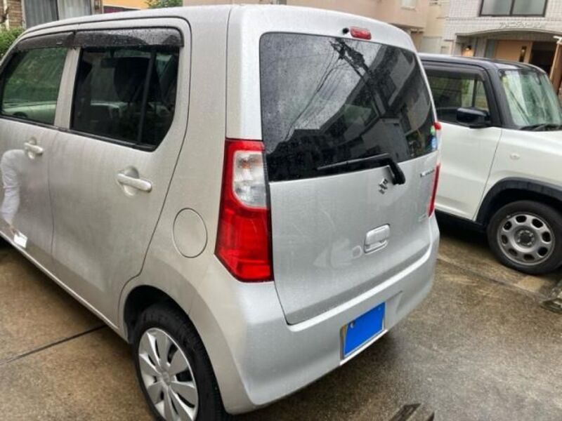 WAGON R