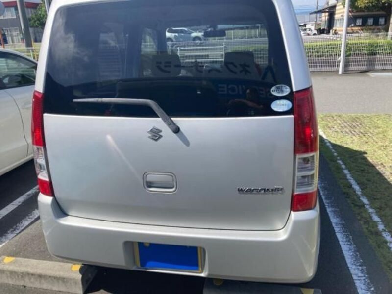 WAGON R
