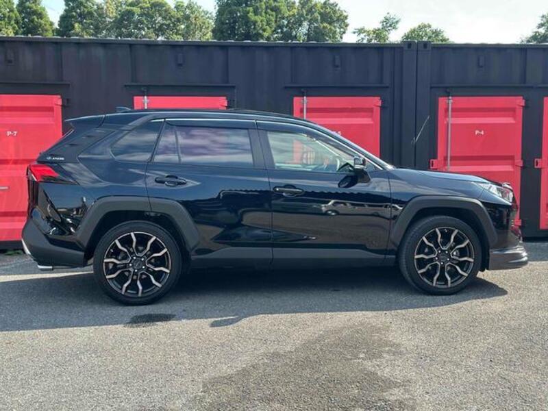 RAV4