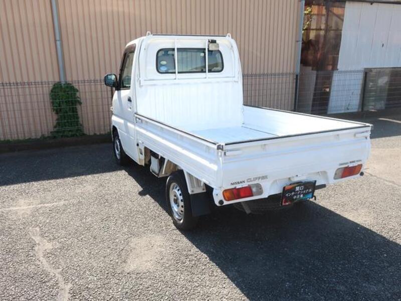 CLIPPER TRUCK
