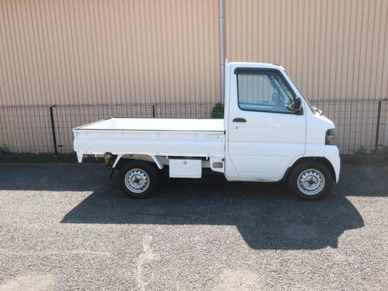 CLIPPER TRUCK