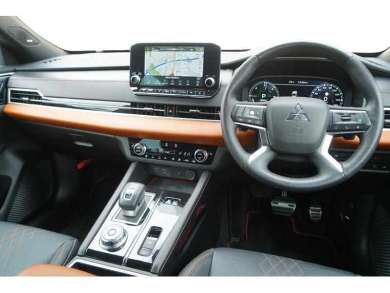 OUTLANDER PHEV