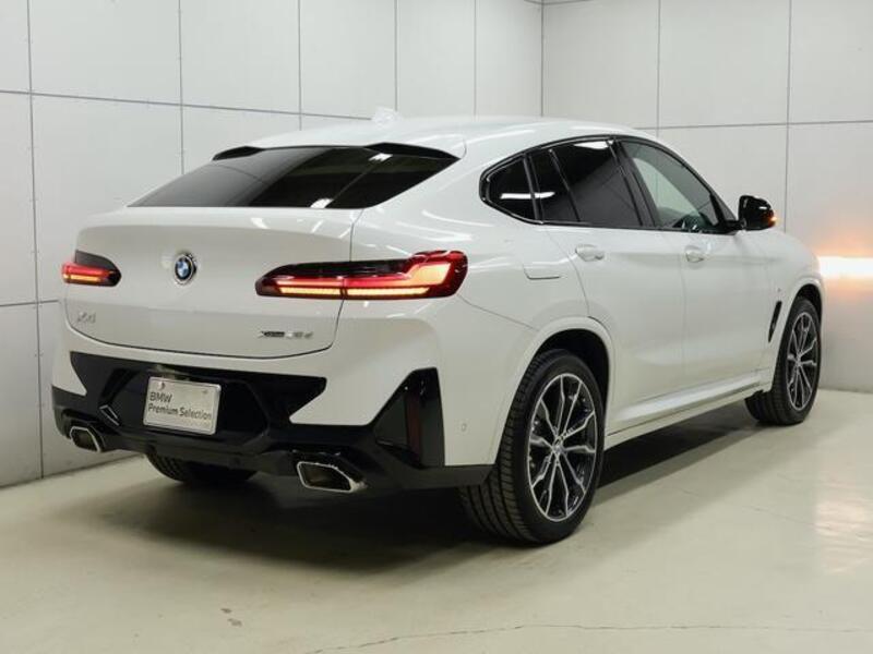 X4