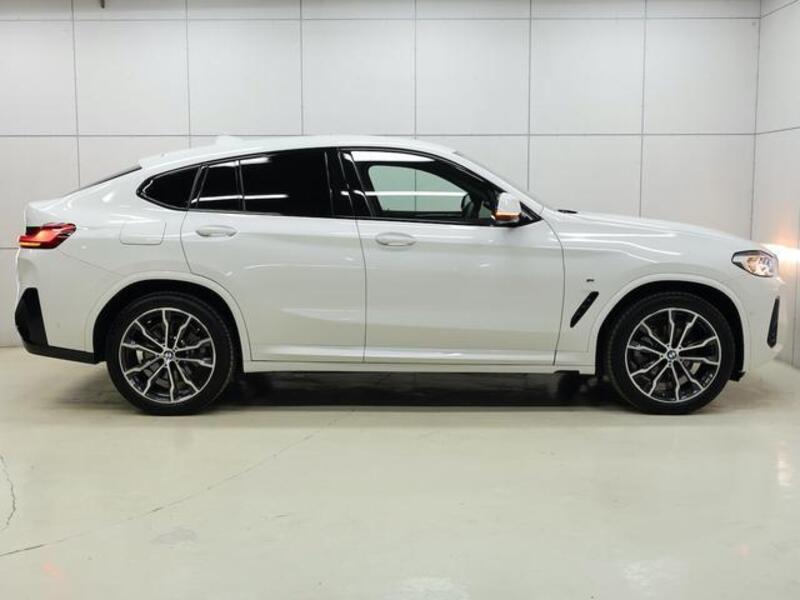 X4