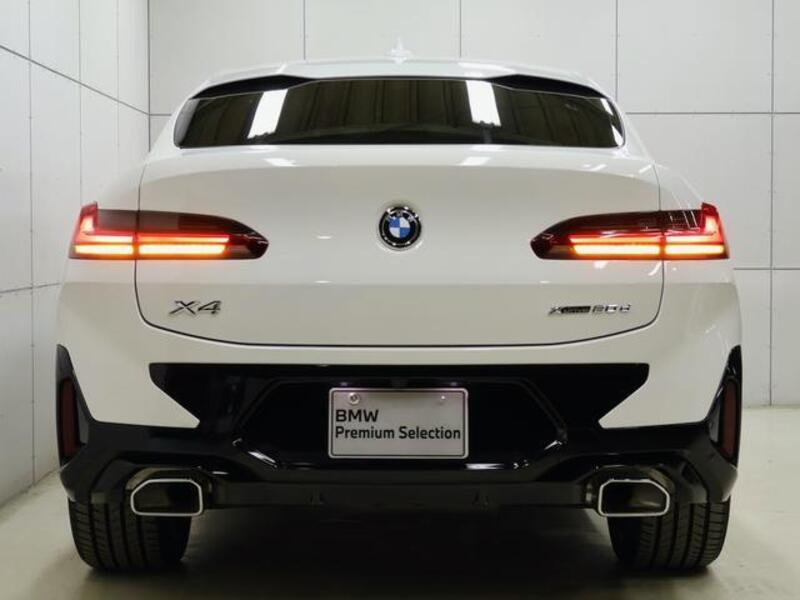 X4