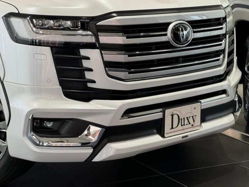 LAND CRUISER