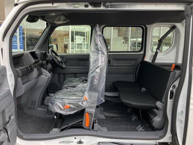 N-VAN