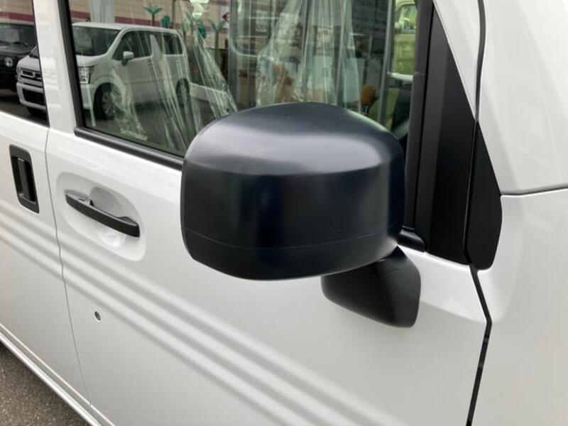 N-VAN