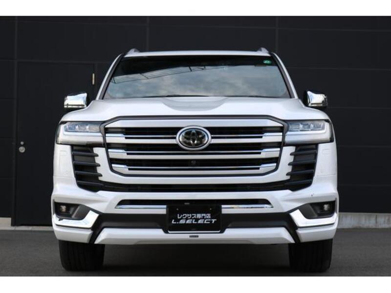 LAND CRUISER
