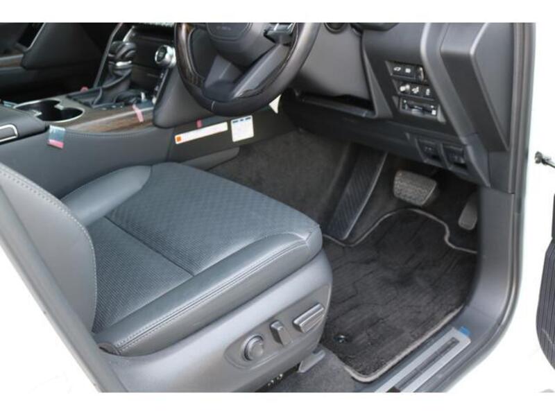 LAND CRUISER