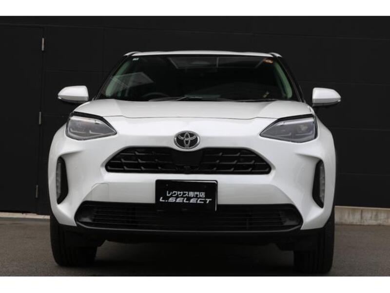 YARIS CROSS