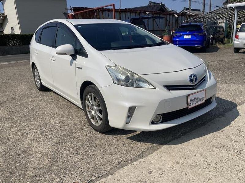 PRIUS ALPHA