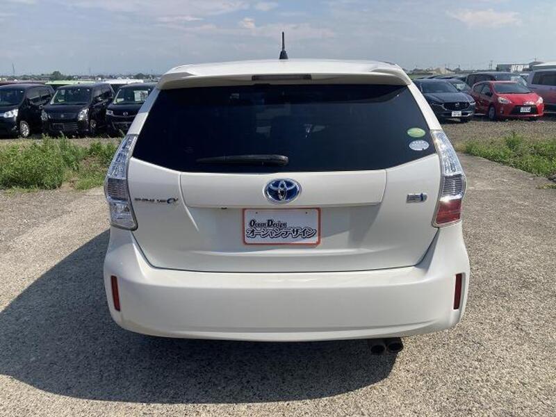 PRIUS ALPHA