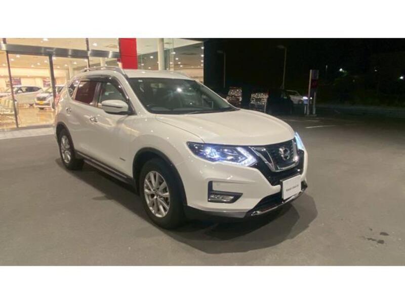 X-TRAIL