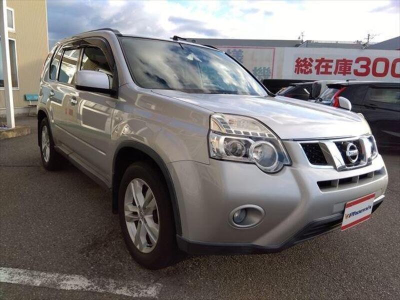X-TRAIL
