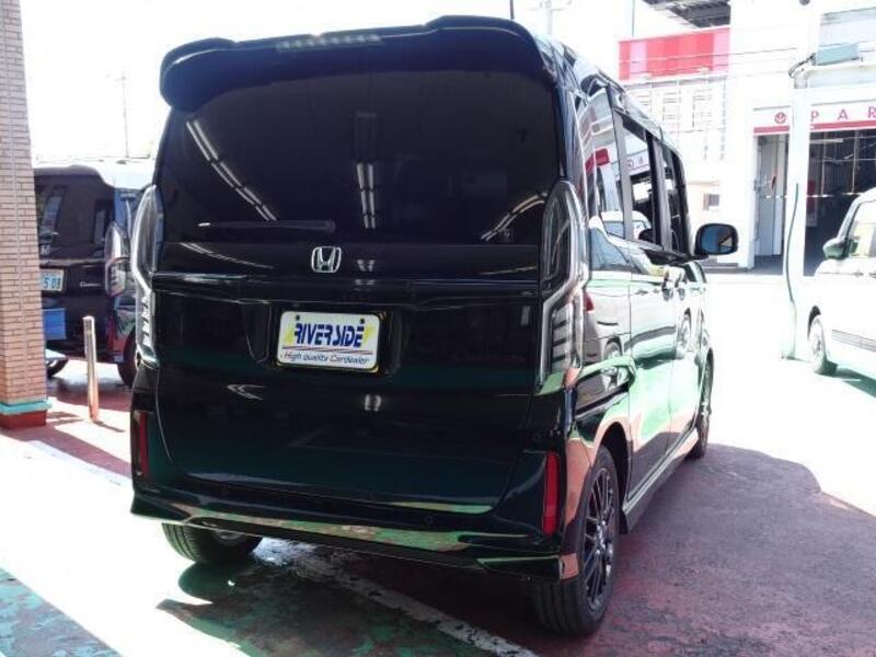 N BOX CUSTOM