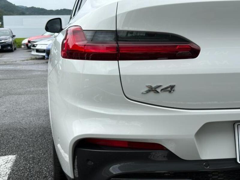 X4